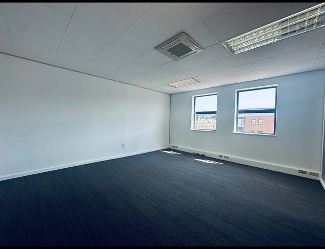 383.20M² OFFICE TO LET IN PAULSHOF